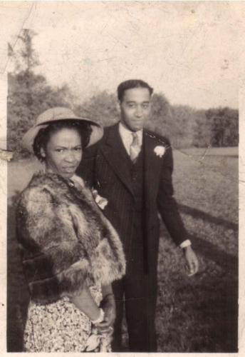 John (brother of James Avery) with  wife Bessie Avery